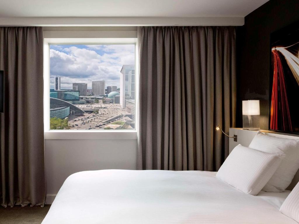 هتل پولمن پاریس لا دیفنس